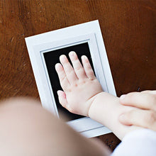 Load image into Gallery viewer, TiddlyBoo™ Inkless Baby Foot and Hand Print Kit
